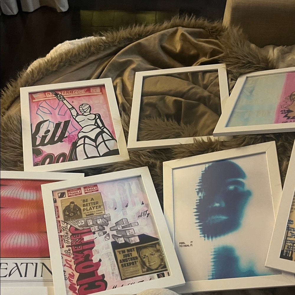 White Picture Frames set (7)